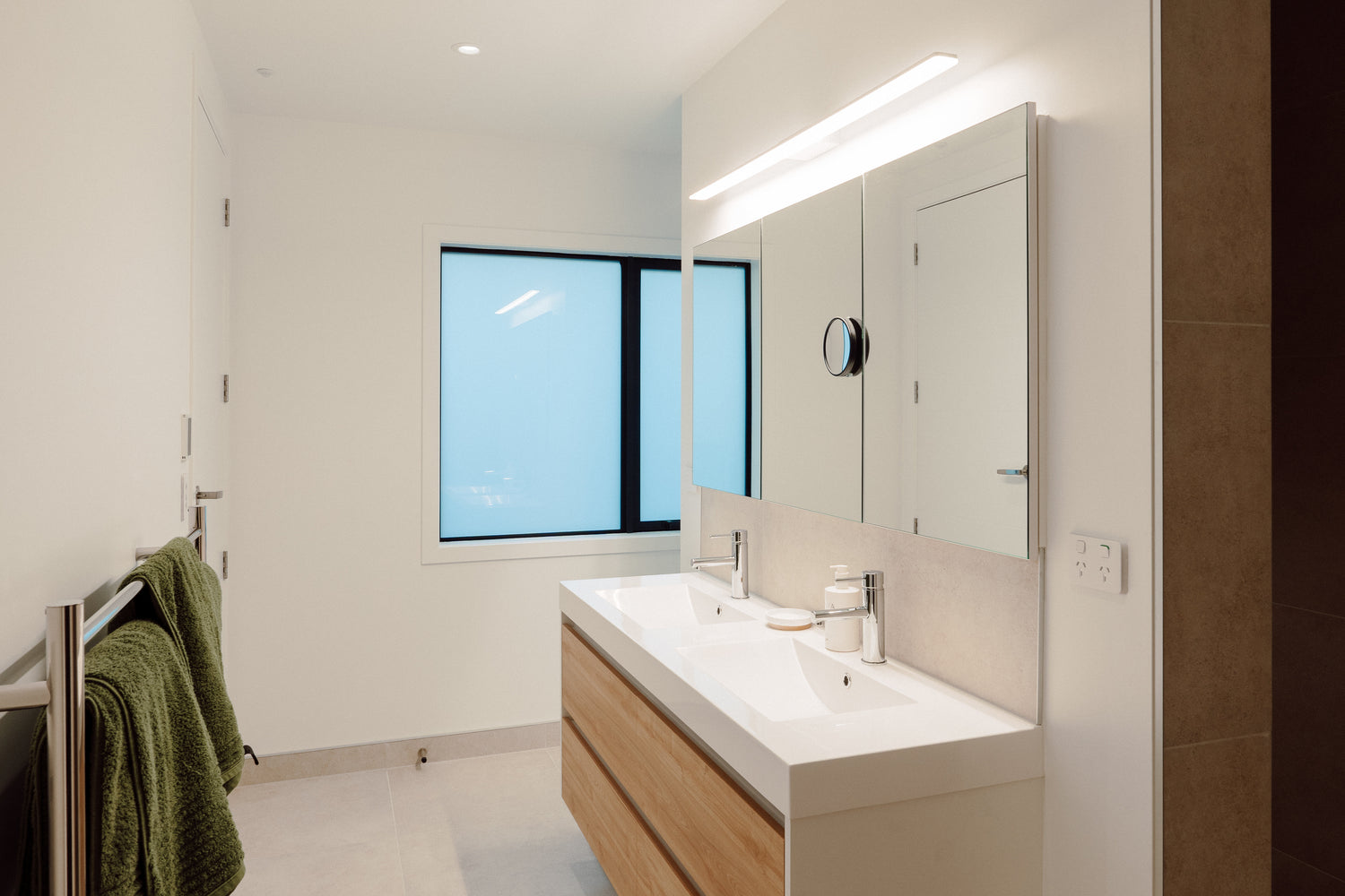 New Build Sleek & Stylish Family Home Ohauiti, Tauranga Tauranga House Design Idea #41